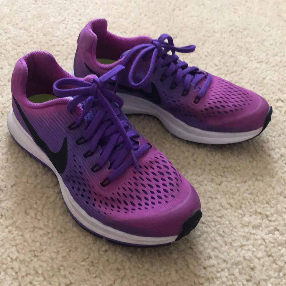 Nike Zoom Pegasus 3.0 Girls Size 3.5Y
